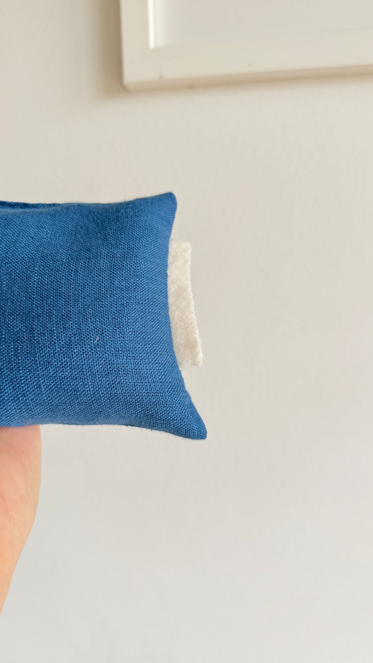 Akių relaksacinė pagalvėlė "Melsvas vakaras”